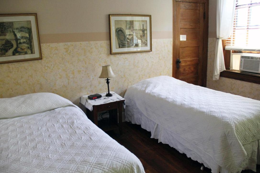 Chambre Double de Luxe avec Salle de Bains Commune